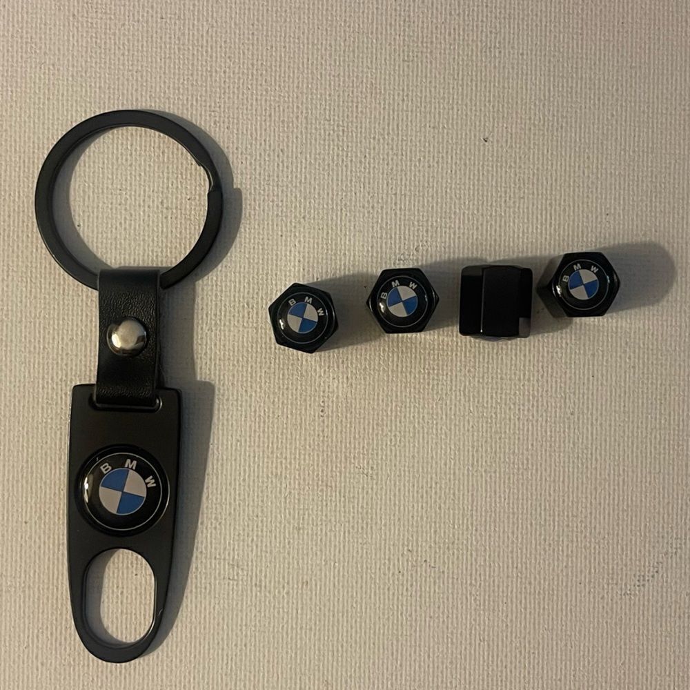 BMW metal keychain & valve Stem caps in black NWT - Picture 2 of 4